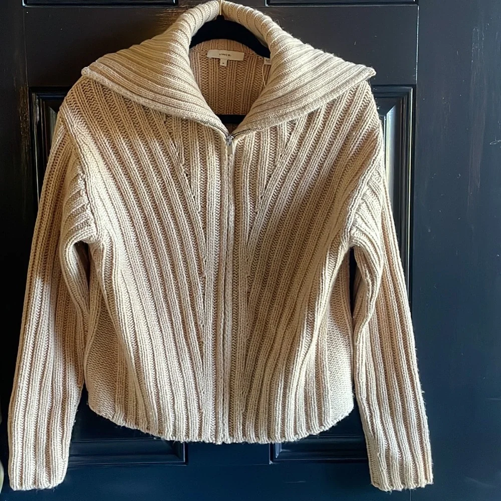 NWT Vince. Ribbed Zipped Wool Blend Cardigan - Picture 5 of 11